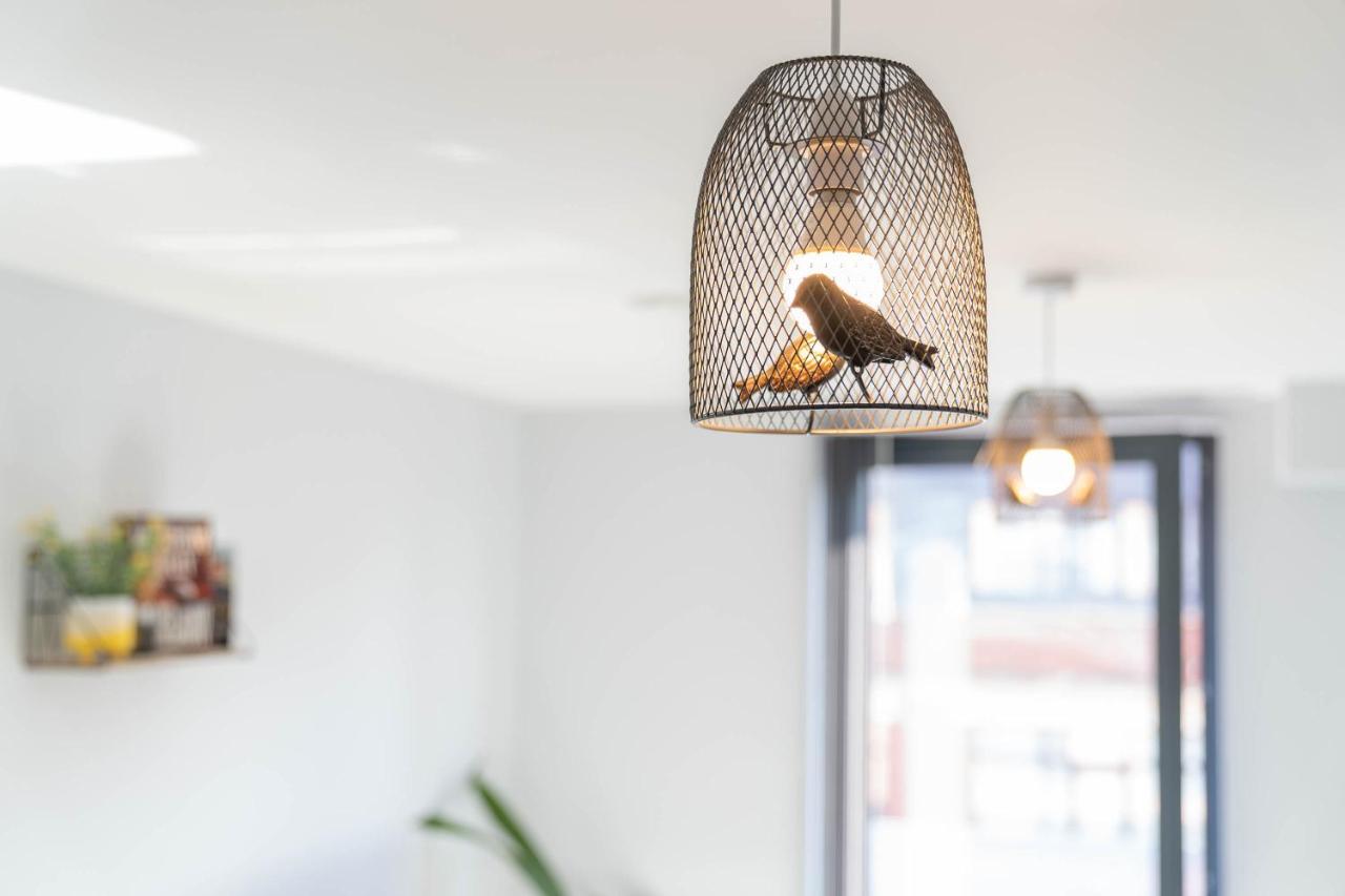 New Build - 2 Bed Snug Modern Apartment - Juliet Balcony - Roof Top Terrace - Digbeth, Birmingham City Centre - Free Netflix & Smart Tv Eksteriør billede